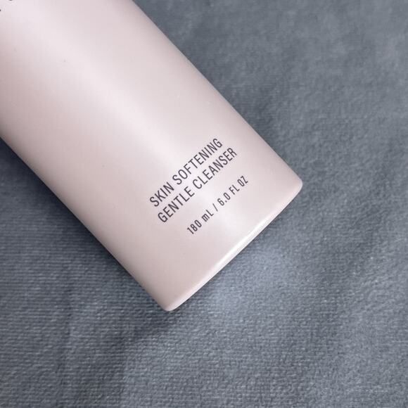 Meaningful Beauty Cindy Crawford Skin Softening Gentle Cleanser 6.0 Fl Oz Sealed - Picture 4 of 6